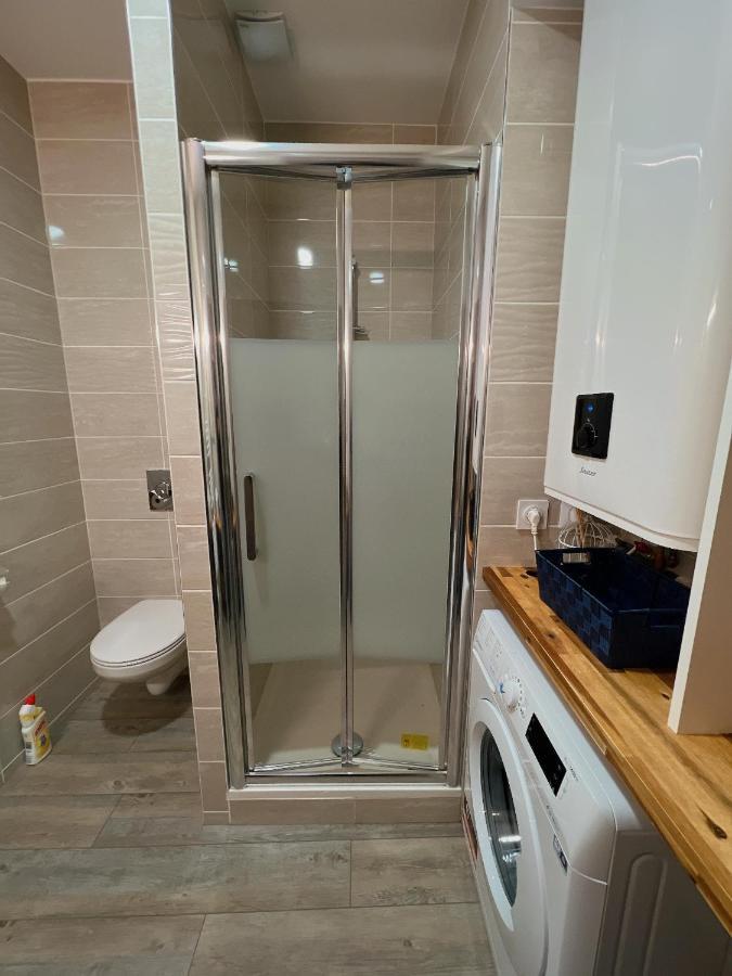 Accueillant T2 Renove Clim Centre Ville Terrasse بريف لا غايلارد المظهر الخارجي الصورة